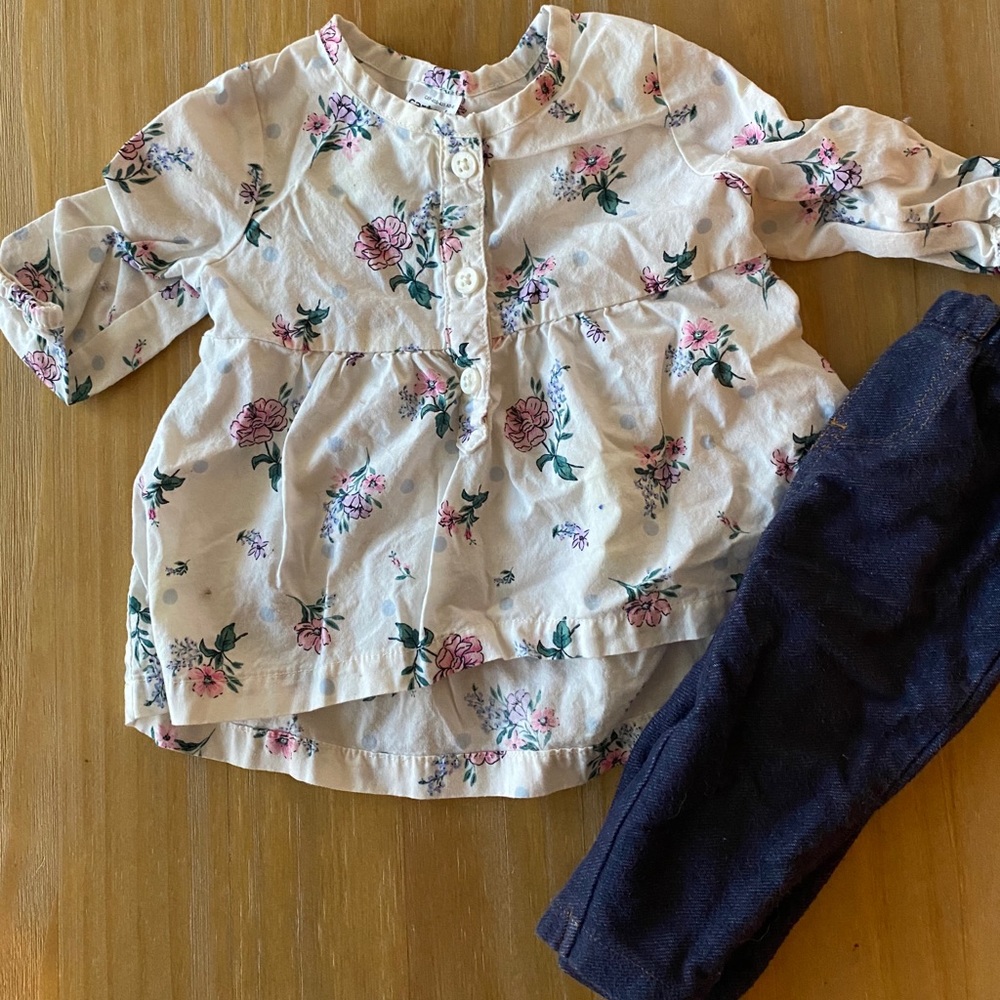💚 3/$25 Carter’s floral boho blouse with Jeggings